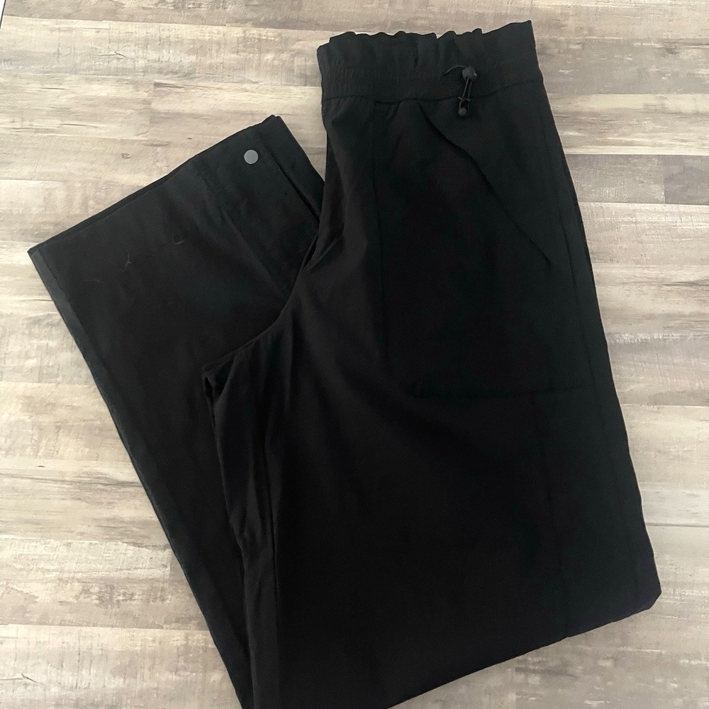 Athleta Trekkie High Rise Parachute Pant Black Women's 10